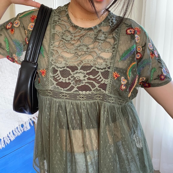 Flower Embroidered Mesh ZARA top - Picture 5 of 6